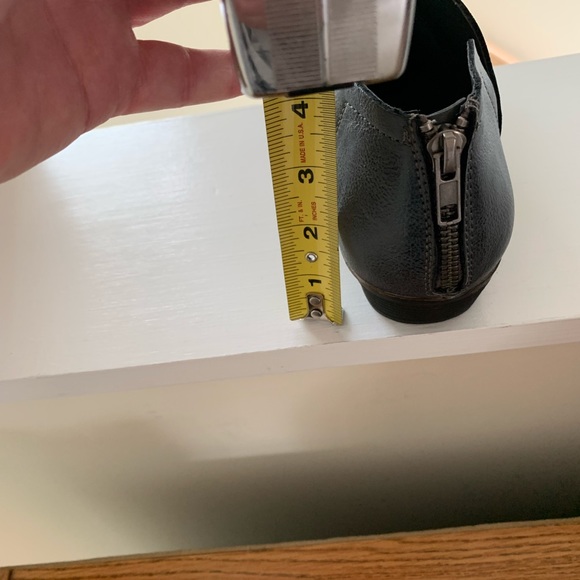 NWOT Dress barn Sugar brand ankle bootie. - Picture 11 of 11